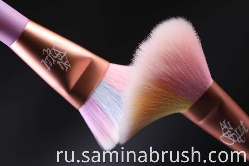 Saw 2010 Makeup Brush Details 04